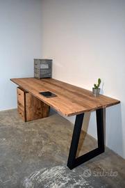 Scrivania  stile industriale in legno e ferro