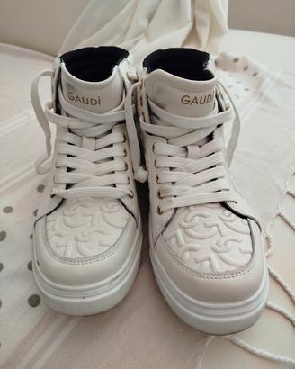 scarpe alte Gaudi 