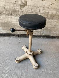 Sgabello dentista medico anni 40