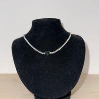 Collana elegante con cuore verde
