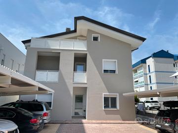 Jesolo grazioso lato mare in zona tranquilla