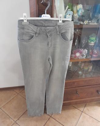 jeans grigi 