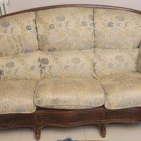 Divano e poltrone in  massello e seta San Leucio 