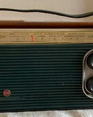 Radio vintage Loewe CGE