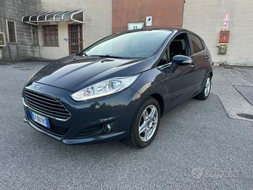 Ford Fiesta 1.5 TDCi 75CV 5 porte Neopatentati