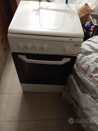 CUCINA BEKO 4 FORNELLI CON FORNO GPL BOMBOLA