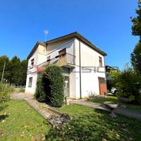 CAVARZERE - CASA SINGOLA CON GIARDINO E GARAGE
