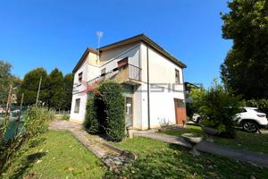 CAVARZERE - CASA SINGOLA CON GIARDINO E GARAGE