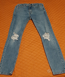 Pantaloni jeans