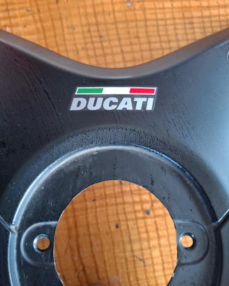 ducati hypermotard 1100