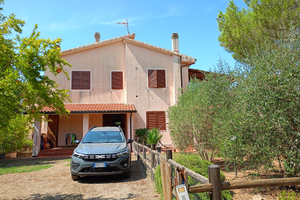 Casa indipendente in quadrifamigliare