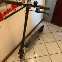 Mi scooter essential