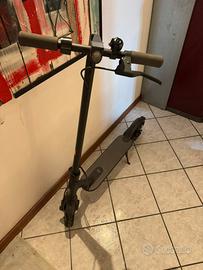 Mi scooter essential