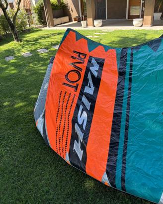 Vela Kite Naish Pivot 11 + barra