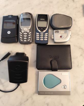 Motorola RAZR V3, Nokia 3310, Siemens)