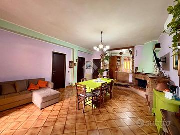 CASA INDIPENDENTE A LARIANO