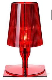 Lampada rossa Kartell