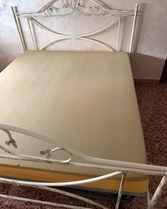 Letto di ferro battuto