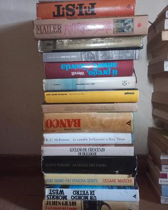 16 libri con copertina rigida vecchie edizioni