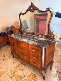 Comó d’epoca con specchio e top in marmo