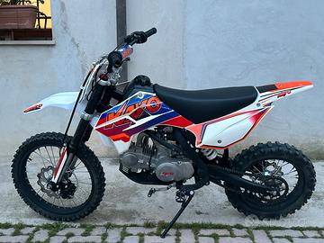 Moto pit bike 125 4 tempi