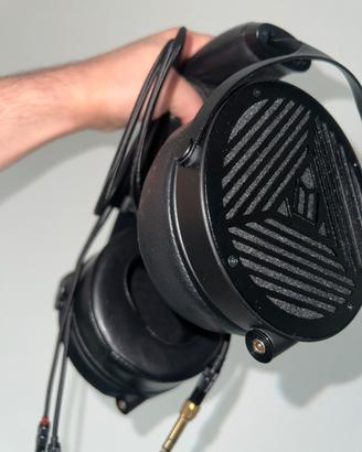 Cuffie - Monolith M1070