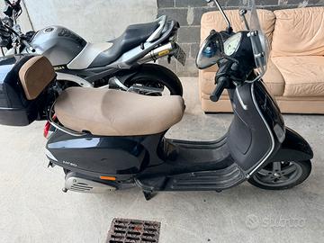 Vespa  lx50