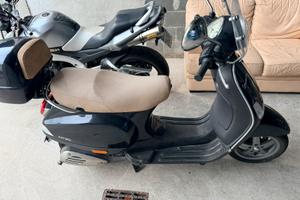 Vespa  lx50