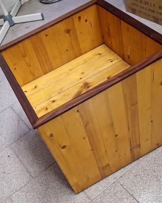Fioriera in legno