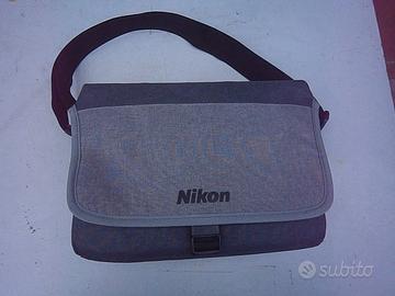 Borsa Nikon per fotocamera/ videocamera usata