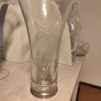 Vaso con particolari in argento