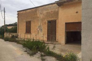 Casa di 100mq piano terra con 600mq di terreno