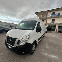 NISSAN NV400