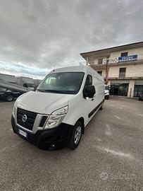 NISSAN NV400