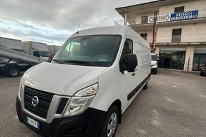 NISSAN NV400