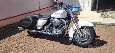 Harley-Davidson Road king custom 