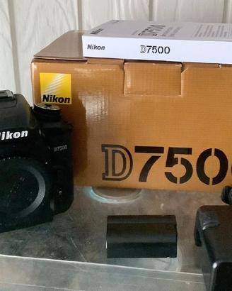 Nikon D7500 - solo 2202 scatti