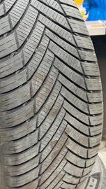 Pneumatici quattro stagioni 245/50/18