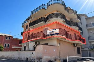 3 LOCALI A GIUGLIANO IN CAMPANIA