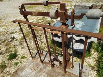 Bascula antica da restaurare