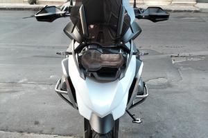 GS 1200