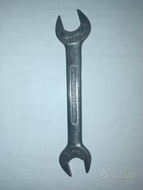 jaguar E wrench chiave vintage kit tool attrezzi 