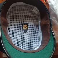 Giacca berretto e guanti da gala