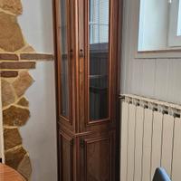 vetrina angolo legno