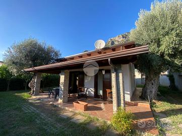 VILLA SINGOLA A GIUNGANO