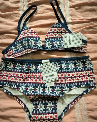 completo nuovo Tezenis da bambina con l'etichetta 