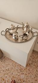 servizio da tè in argento