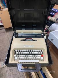 Macchina da scrivere olivetti 35 1974
