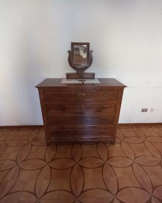vecchia cassettiera 