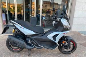 Aprilia SR GT 400 - 2026